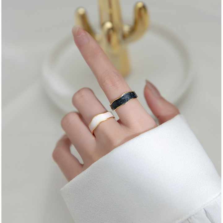 Thin band enamel rings